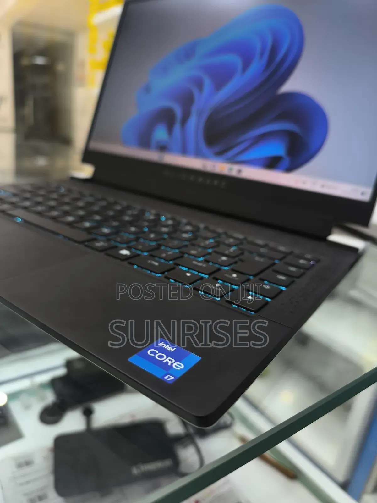 New Laptop Alienware Area-51m 16GB Intel Core I7 SSD 512GB