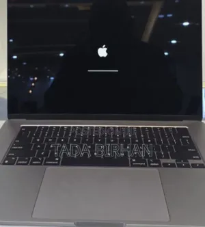 New Laptop Apple MacBook Pro 2022 M2 8GB Apple M2 SSD 256GB