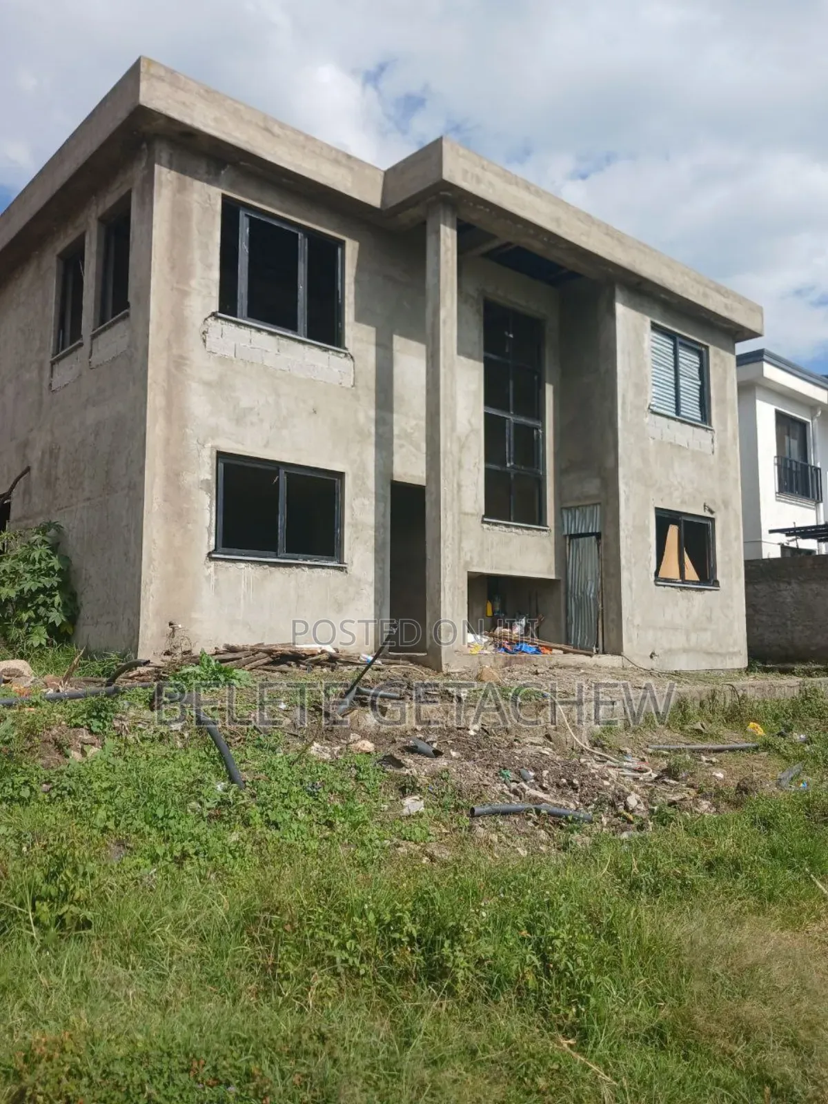 5bdrm House in Ayat, G+1, Bole for sale
