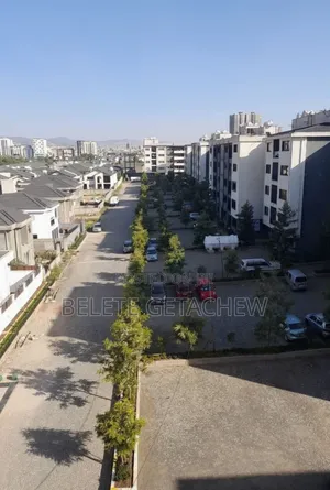 5bdrm House in Ayat, G+1, Bole for sale