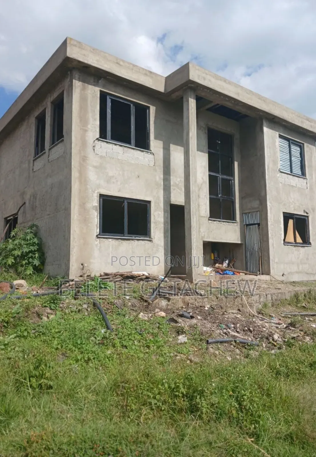 5bdrm House in Ayat, G+1, Bole for sale