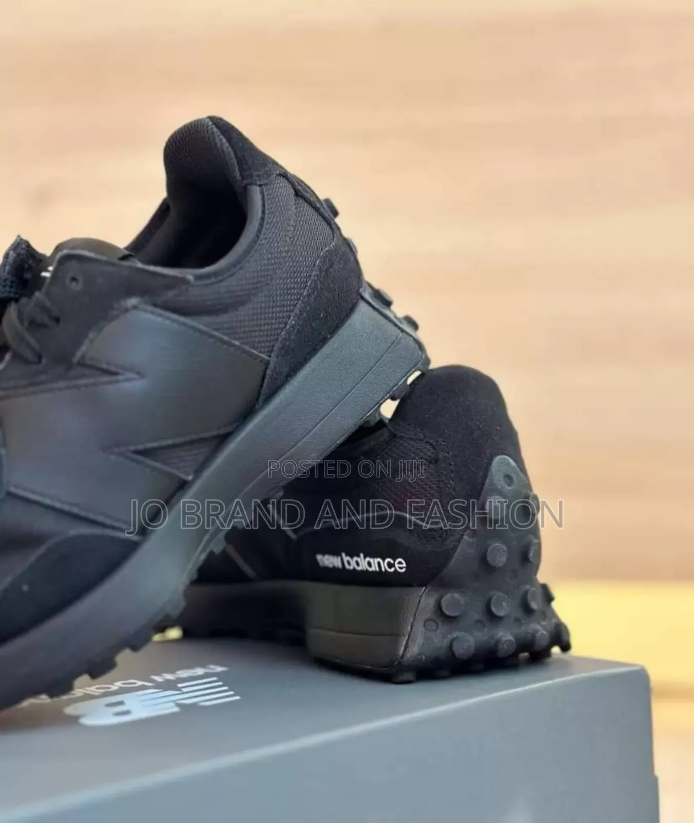 New Balance 327 ‘Triple Black’ WMNS Shoes