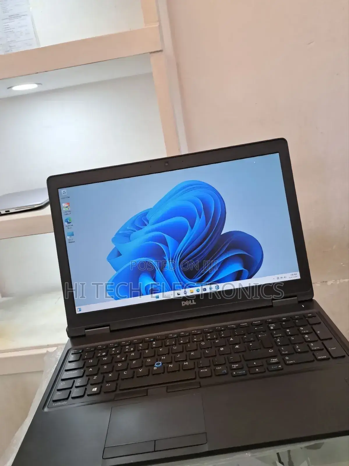 New Laptop Dell Latitude 5310 8GB Intel Core I5 SSD 512GB