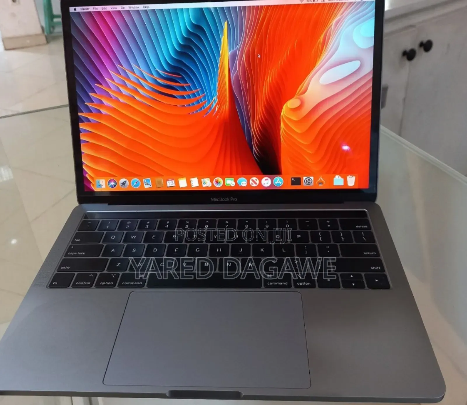 New Laptop Apple MacBook Pro 2018 8GB Intel Core I5 SSD 512GB