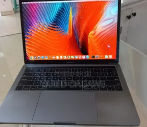 New Laptop Apple MacBook Pro 2018 8GB Intel Core I5 SSD 512GB