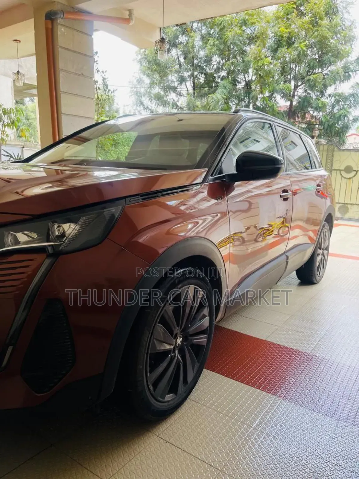 Peugeot 5008 2022 Burgundy