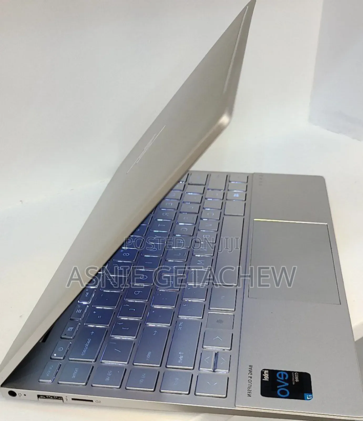 New Laptop HP Envy X360 8GB Intel Core I7 SSD 1T