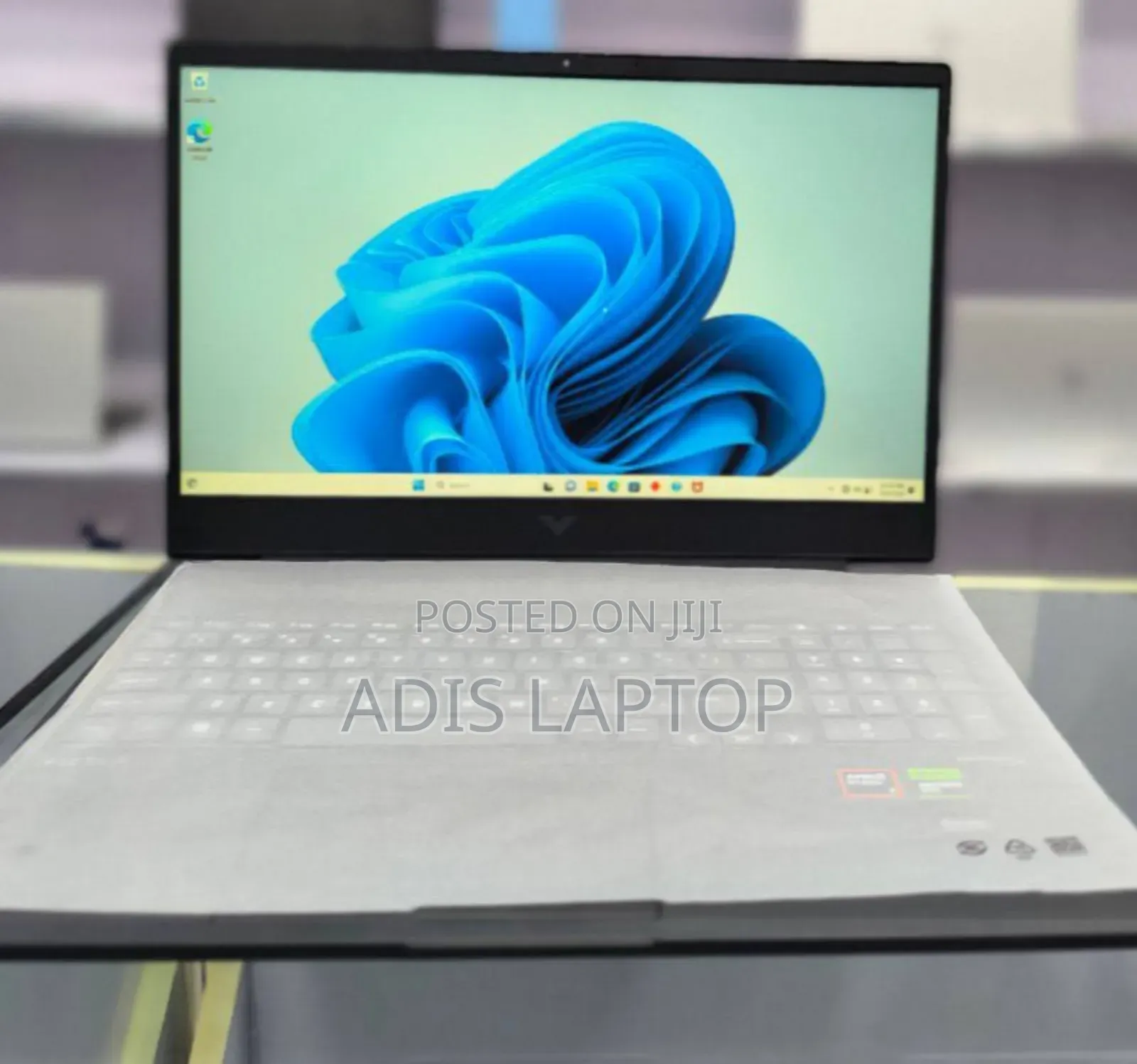 New Laptop HP Victus 16 16GB AMD Ryzen 7 SSD 512GB