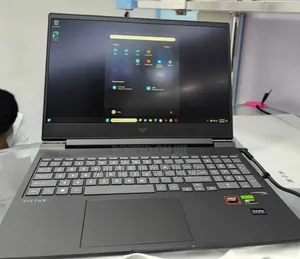 New Laptop HP Victus 16 16GB AMD Ryzen 7 SSD 512GB