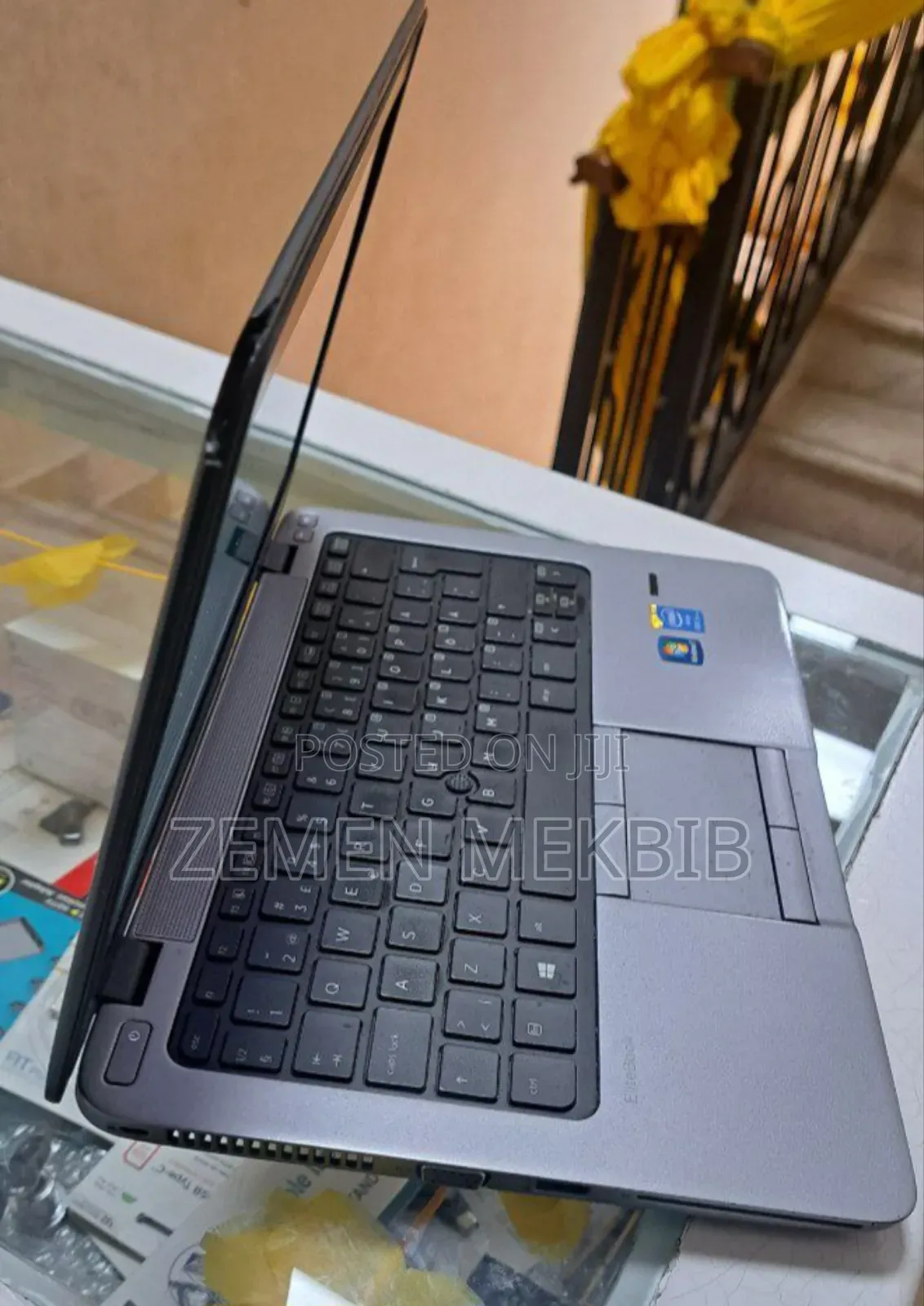 New Laptop HP EliteBook 820 G1 4GB Intel Core I5 HDD 500GB