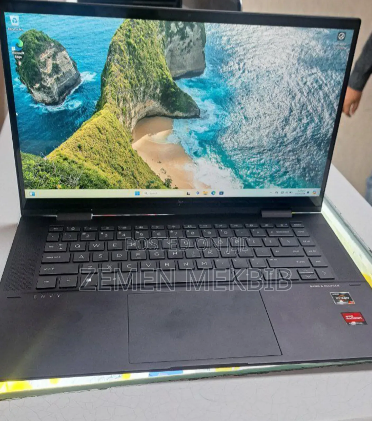 New Laptop HP Envy X360 12GB AMD Ryzen 7 SSD 512GB
