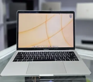 New Laptop Apple MacBook Pro 2017 8GB Intel Core I5 SSD 128GB