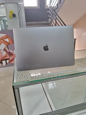 New Laptop Apple MacBook Pro 2019 32GB Intel Core I9 SSD 1T
