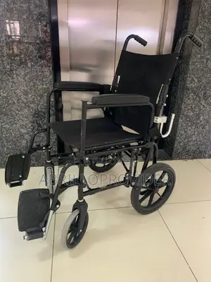 Photo - Ghtweight Traveling Wheelchair, Self-Propelled Wheelchairs