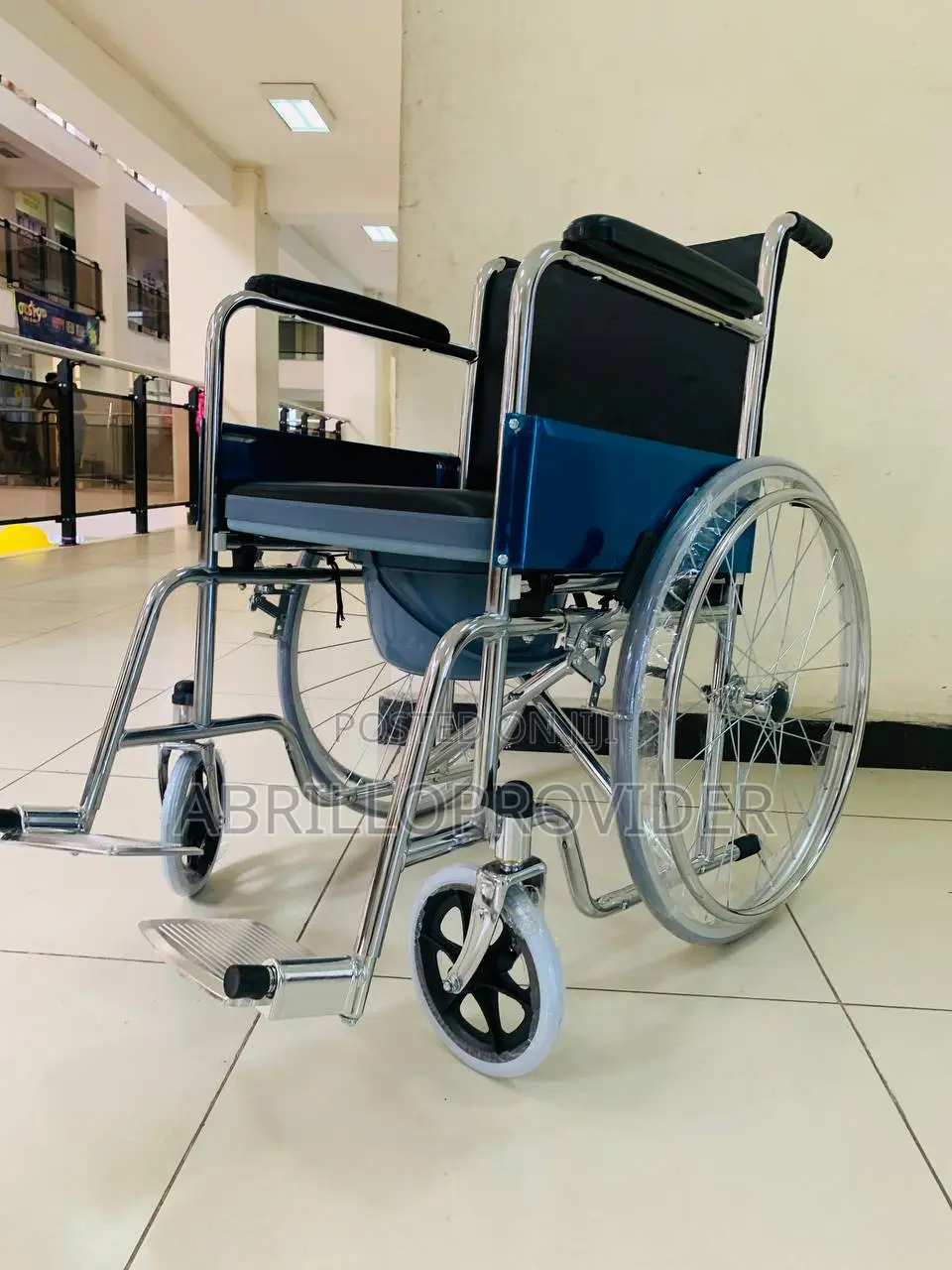 Commode Wheelchair With Attendant Brake | Detachable Cushion