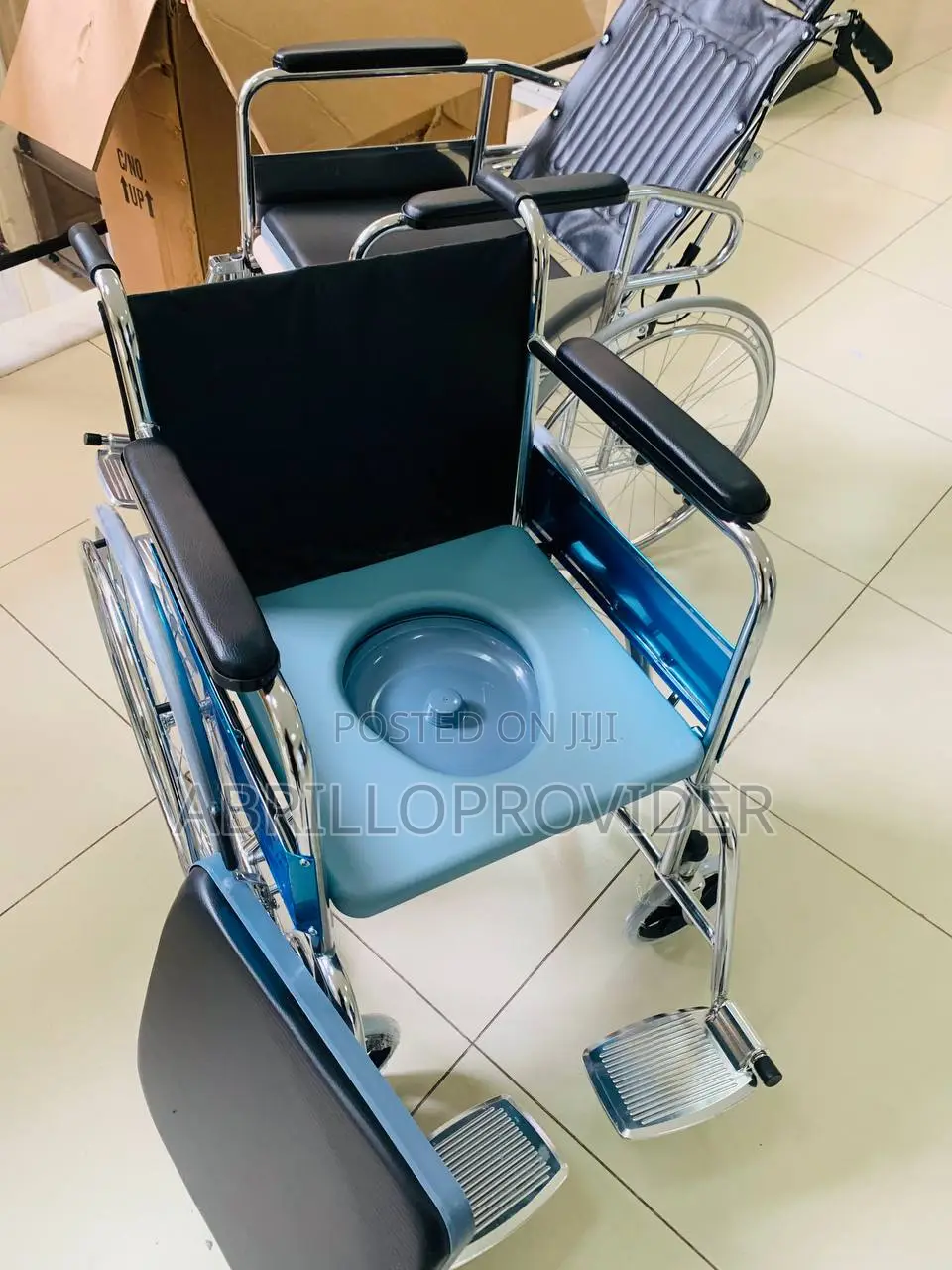 Commode Wheelchair for Old People and Patient, Suitable For