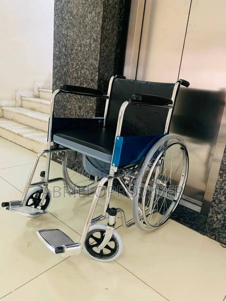 Easycare Commode Wheelchair for Old People and Patient,150kg