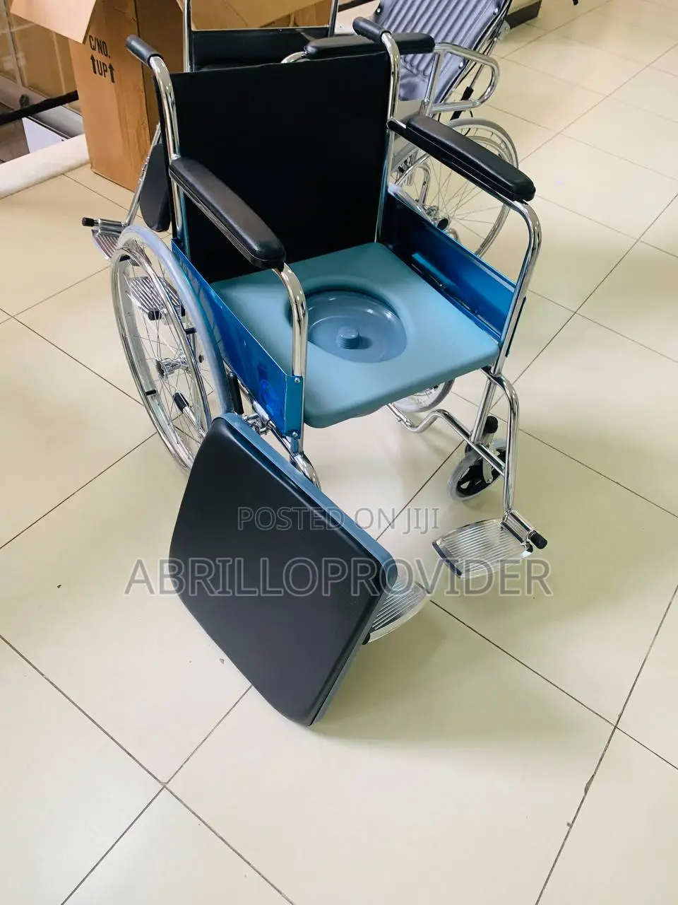 Bucket,Padded Mobile Toilet Chair, Commode Wheelchair