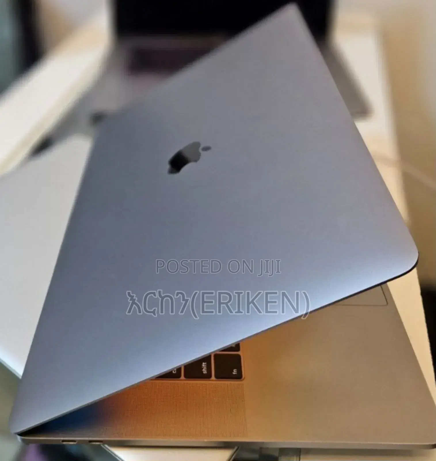 New Laptop Apple MacBook Pro 2018 32GB Intel Core I9 SSD 1T