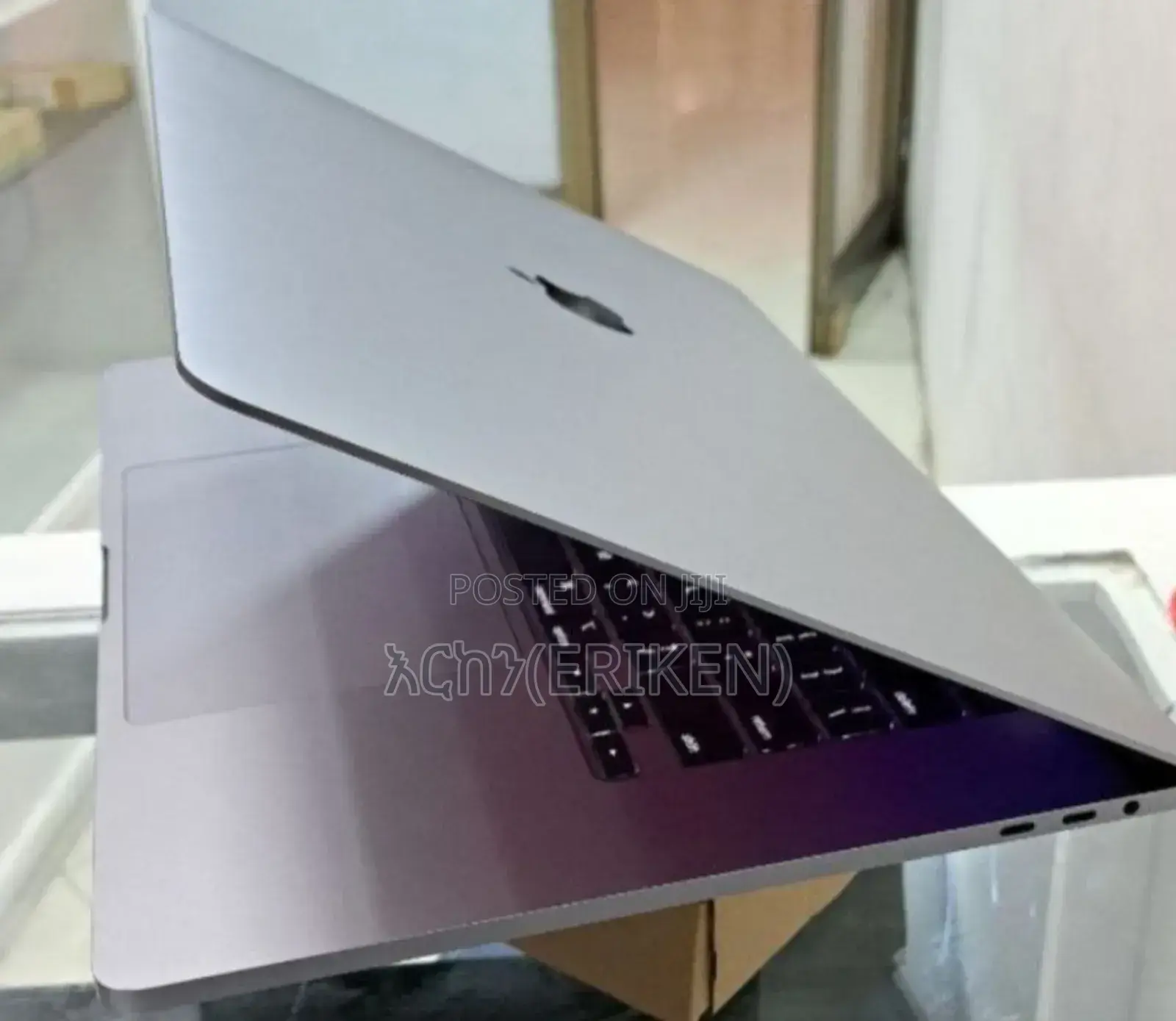 New Laptop Apple MacBook Pro 2018 32GB Intel Core I9 SSD 1T