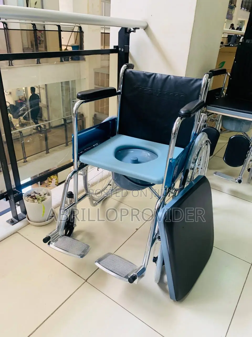 Multiple Function Folding Commode Wheelchair,Bedside Toilet
