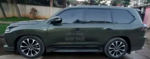 Lexus LX 2021 Green