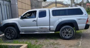 Toyota Tacoma 2010 Silver