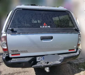 Photo - Toyota Tacoma 2010 Silver