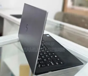 New Laptop Dell XPS 15 8GB Intel Core I7 SSD 512GB