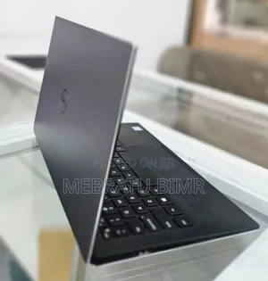 New Laptop Dell XPS 15 8GB Intel Core I7 SSD 512GB