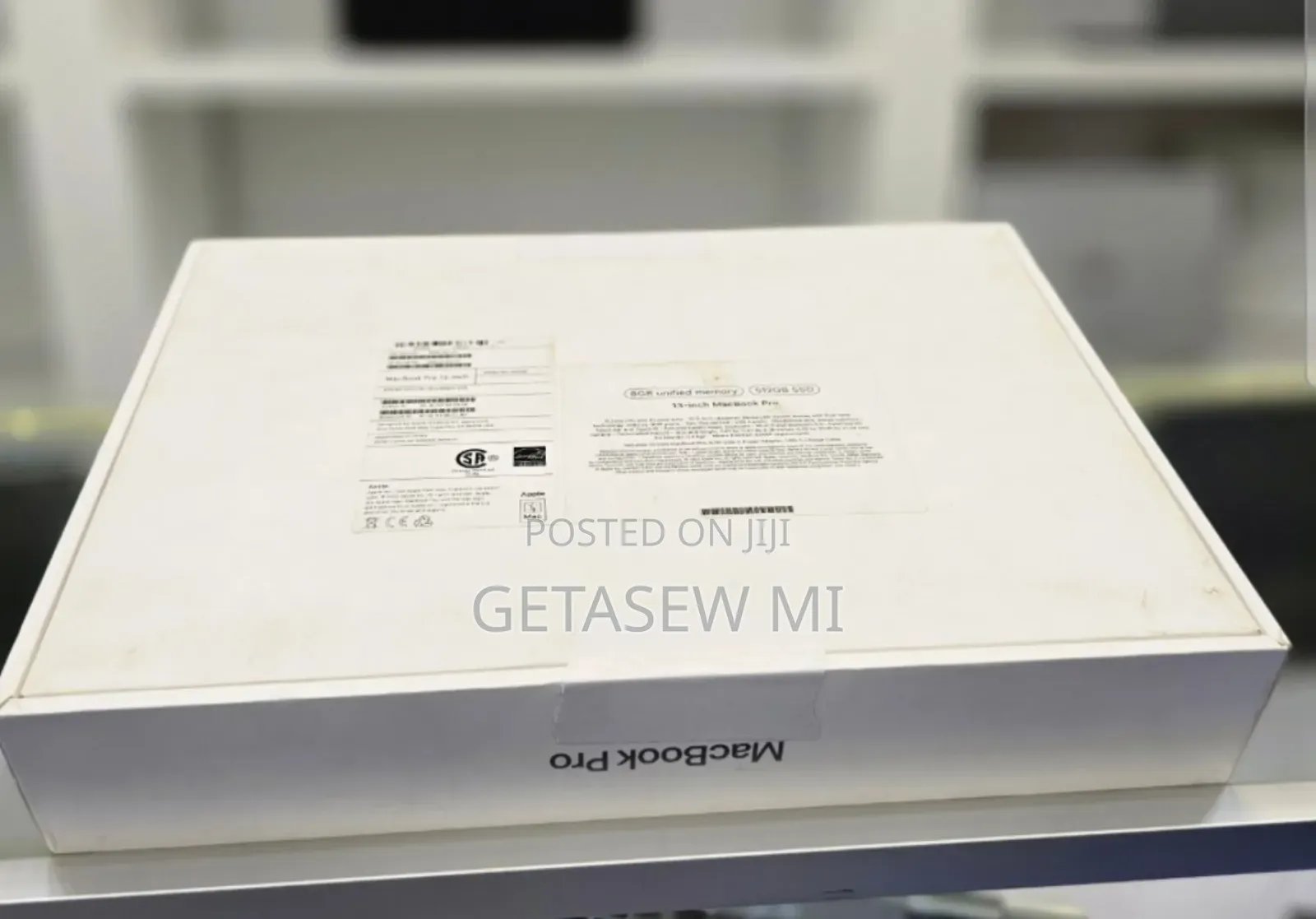 New Laptop Apple MacBook Pro 2022 M2 8GB Apple M1 Pro SSD 256GB