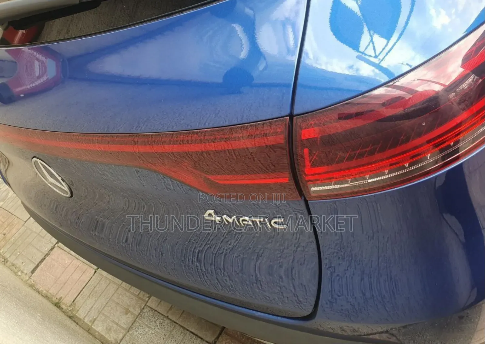 New Mercedes-Benz E400 2023 Blue