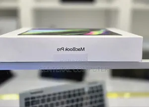 New Laptop Apple MacBook Pro 2022 M2 8GB Apple M2 SSD 256GB