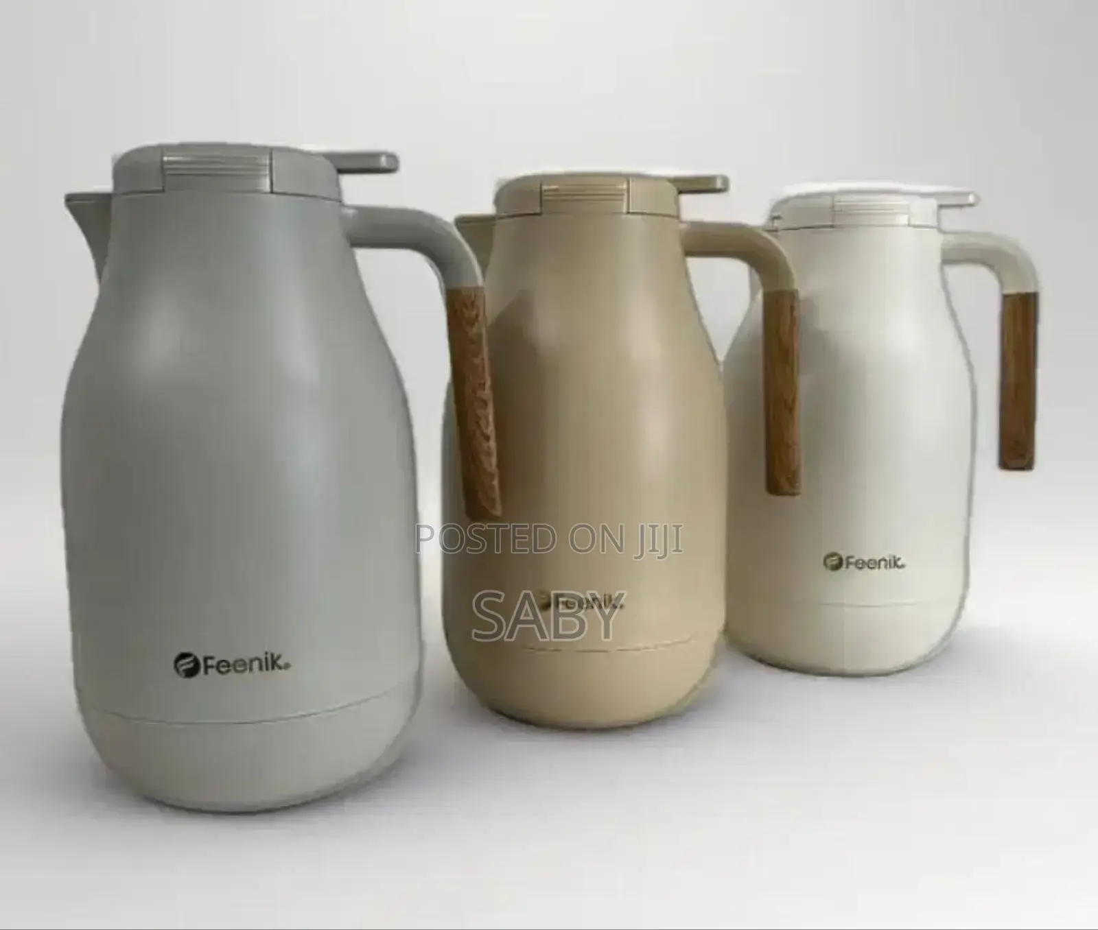 ከጠንካራ Material የተሰራ Feenik Vacuum Jug