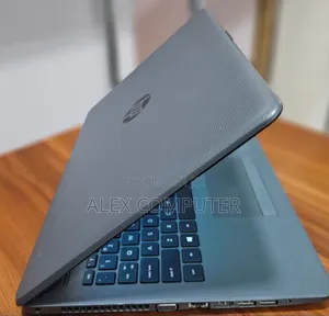 New Laptop HP Stream Notebook 8GB Intel Core I7 HDD 1T