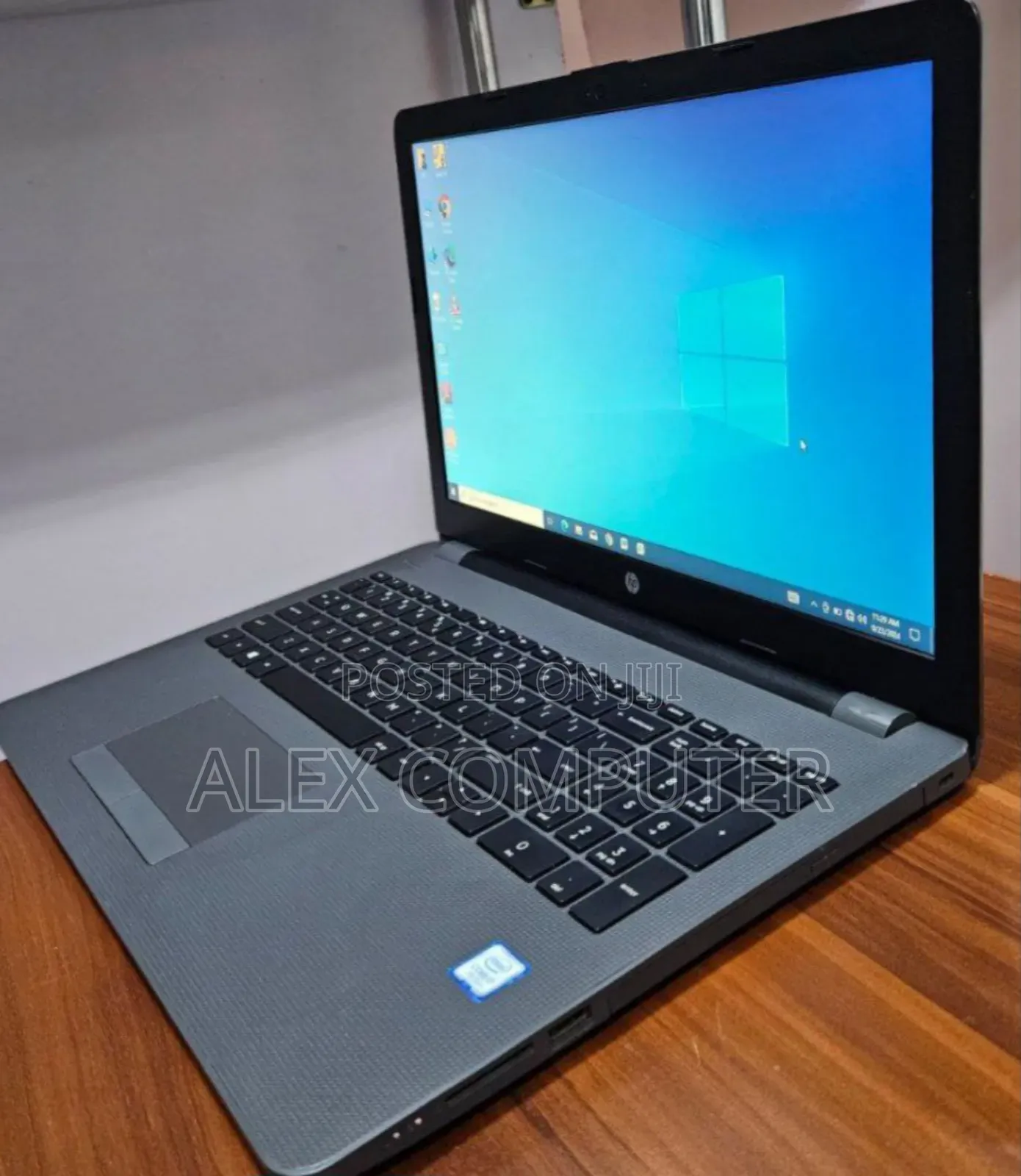 New Laptop HP Stream Notebook 8GB Intel Core I7 HDD 1T