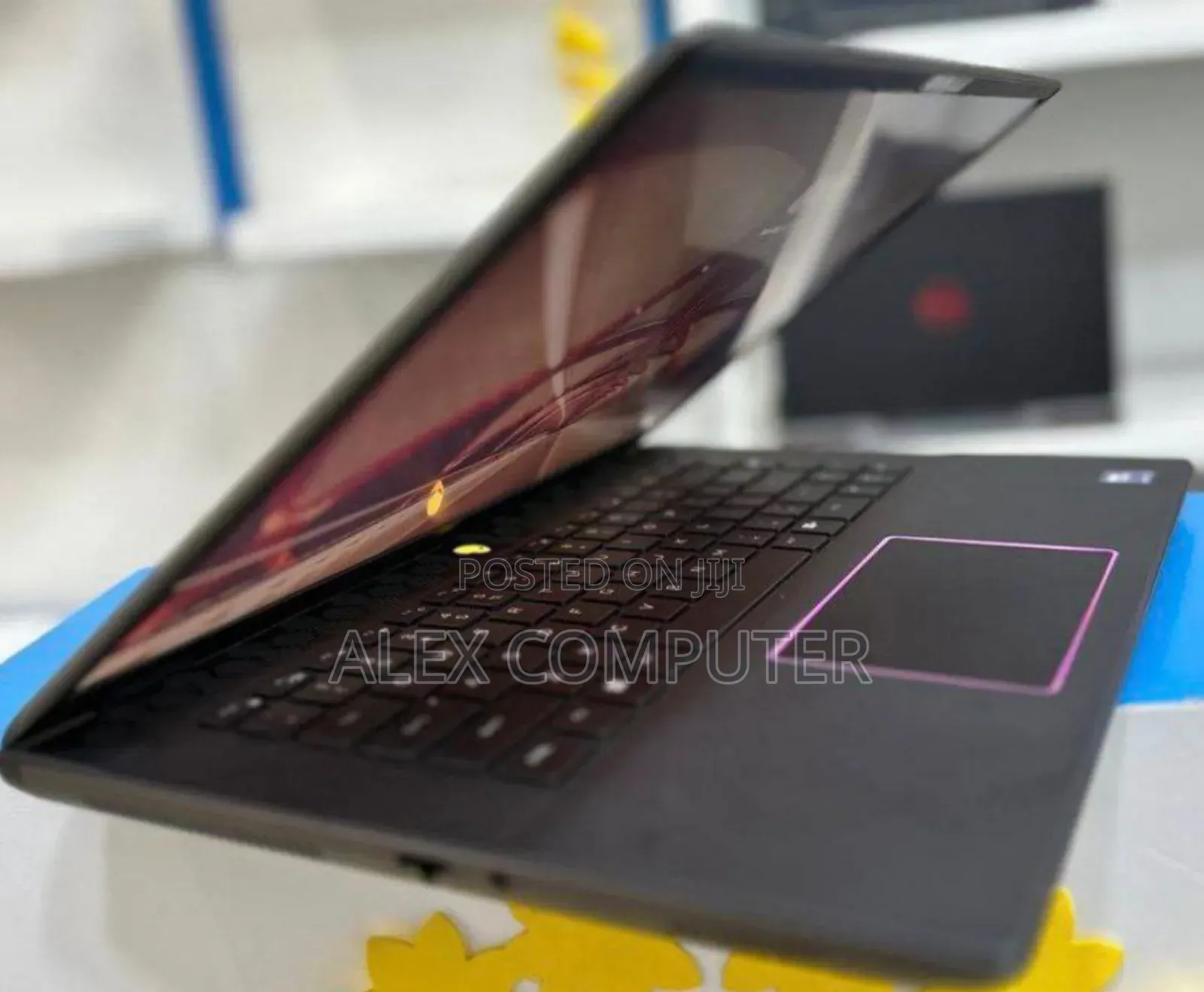 New Laptop Alienware M17x R2 16GB Intel Core I7 SSD 1T