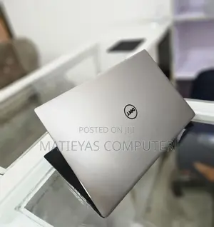 New Laptop Dell XPS 15 8GB Intel Core I7 SSD 512GB