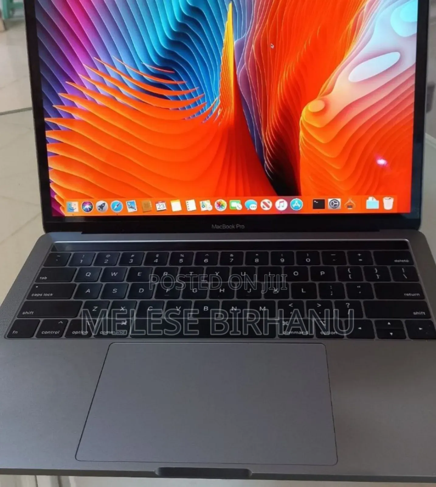 New Laptop Apple MacBook Pro 2018 8GB Intel Core I5 SSD 512GB