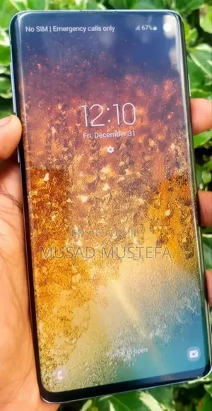 Photo - Samsung Galaxy S10 Plus 128 GB Black