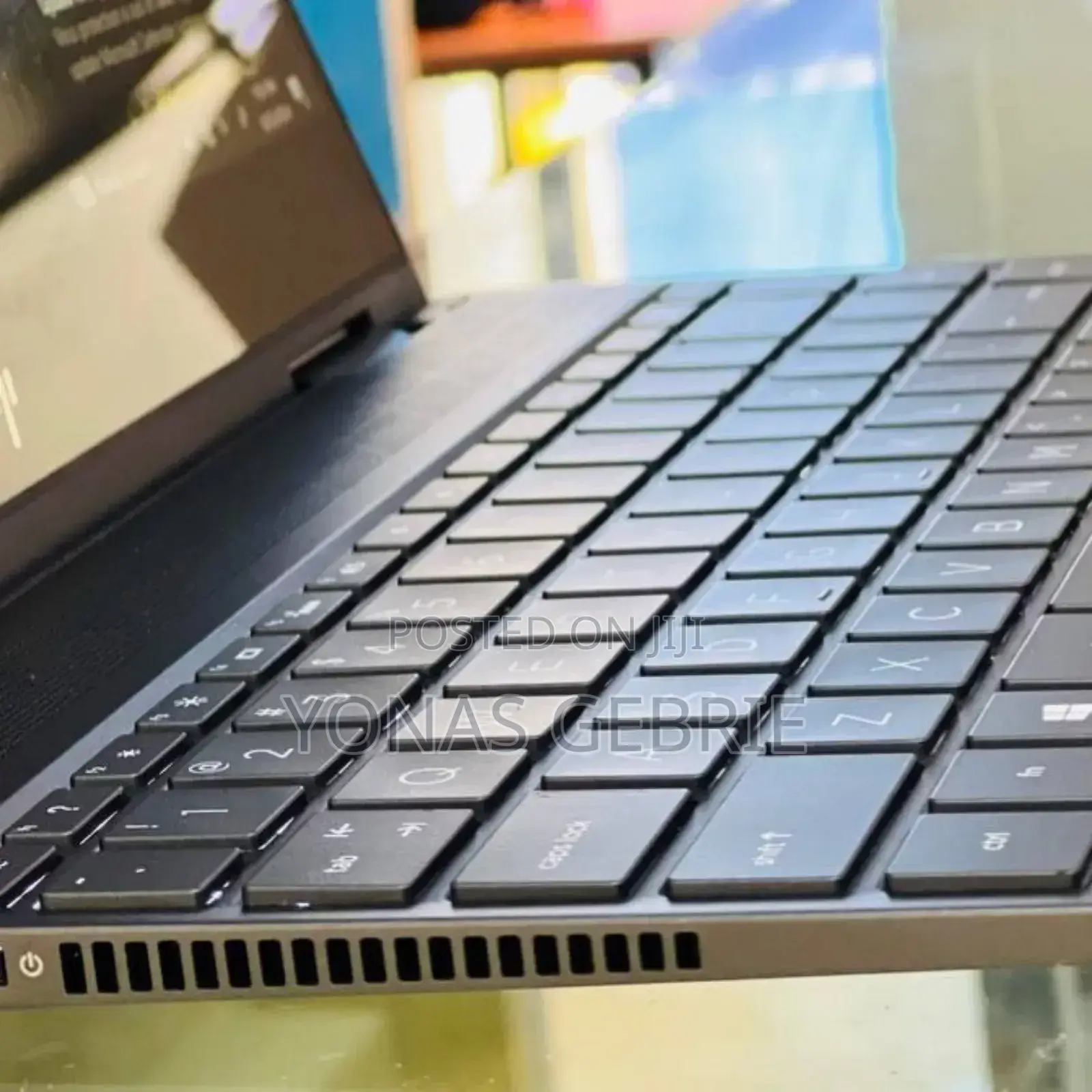 New Laptop HP Envy X360 8GB Intel Core I5 SSD 512GB