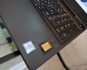 New Laptop Dell Latitude 15 5580 8GB Intel Core I5 SSD 512GB