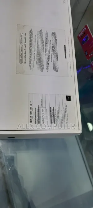 New Laptop Apple MacBook Pro M1 8GB Apple M1 SSD 256GB