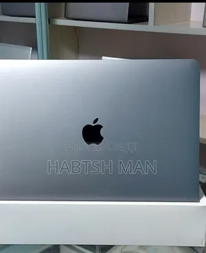 New Laptop Apple MacBook Pro M1 8GB Apple M1 Pro SSD 256GB