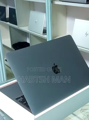 New Laptop Apple MacBook Pro M1 8GB Apple M1 Pro SSD 256GB