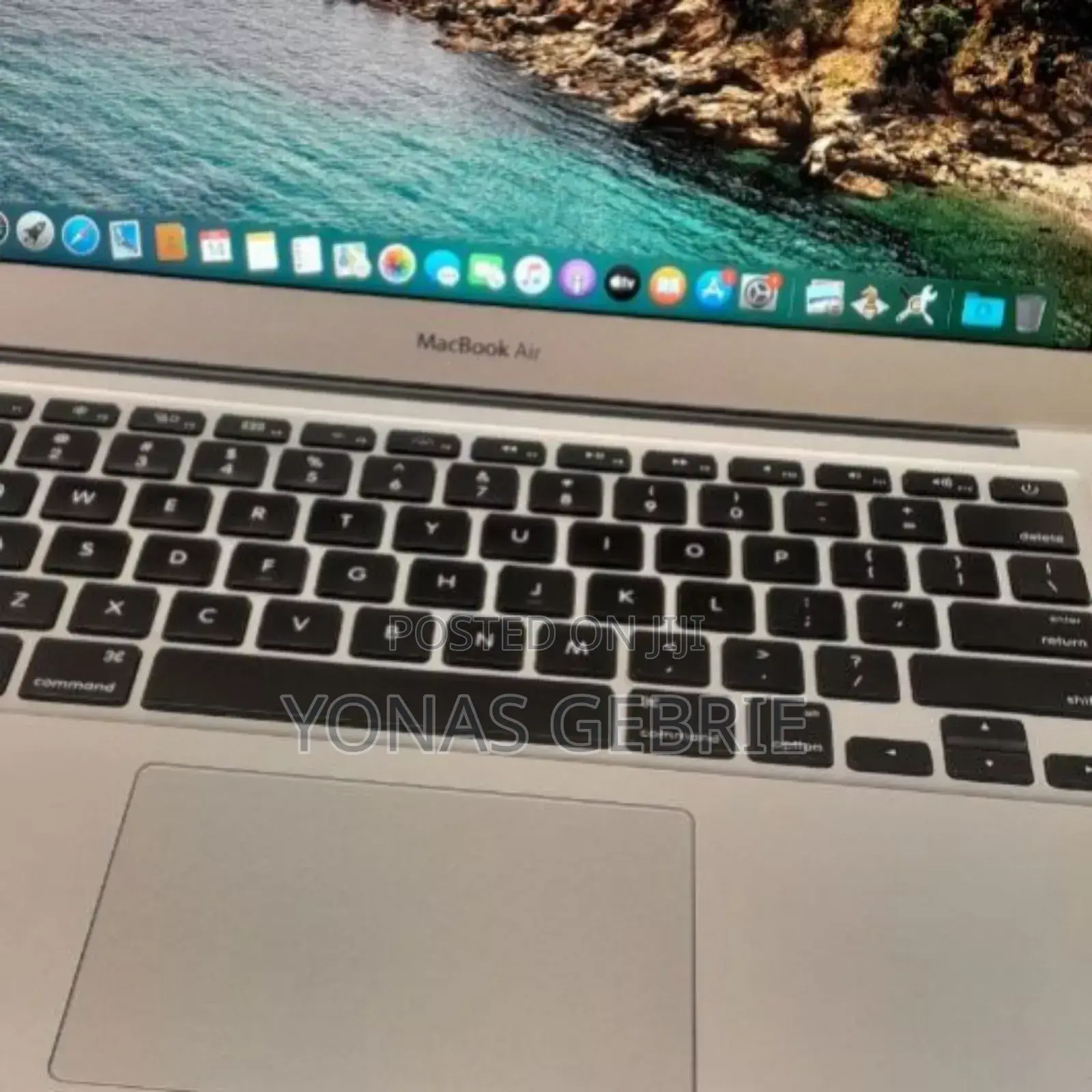 New Laptop Apple MacBook Air 2015 8GB SSD 128GB