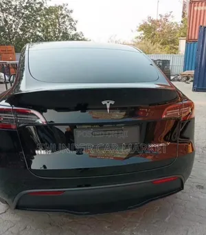 New Tesla Model Y 2024 Black