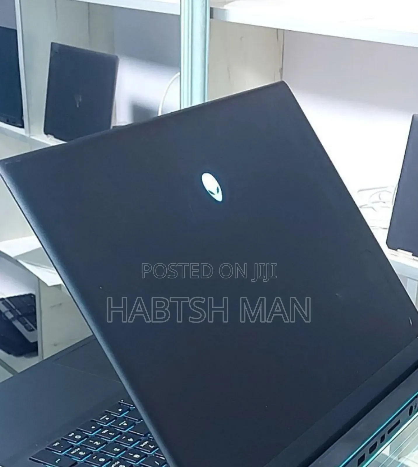 New Laptop Alienware Area-51m 32GB AMD Ryzen 9 SSD 1T