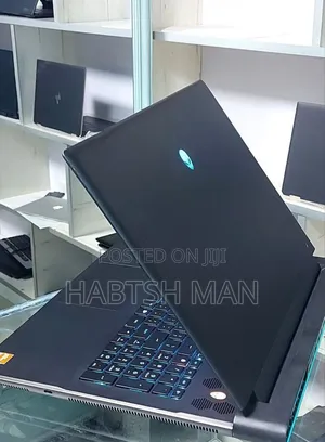 New Laptop Alienware Area-51m 32GB AMD Ryzen 9 SSD 1T