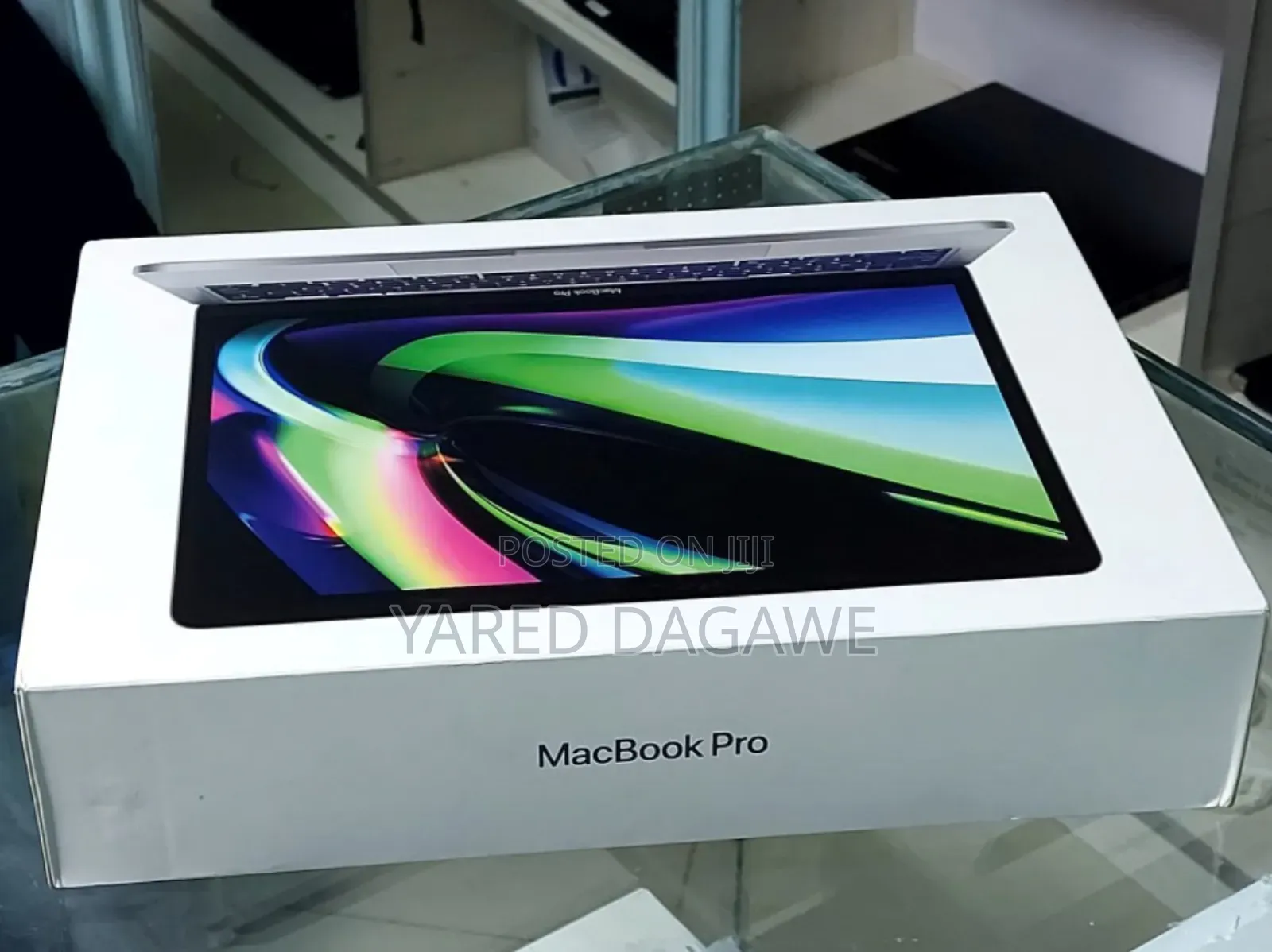 New Laptop Apple MacBook Pro M1 8GB Apple M1 SSD 256GB